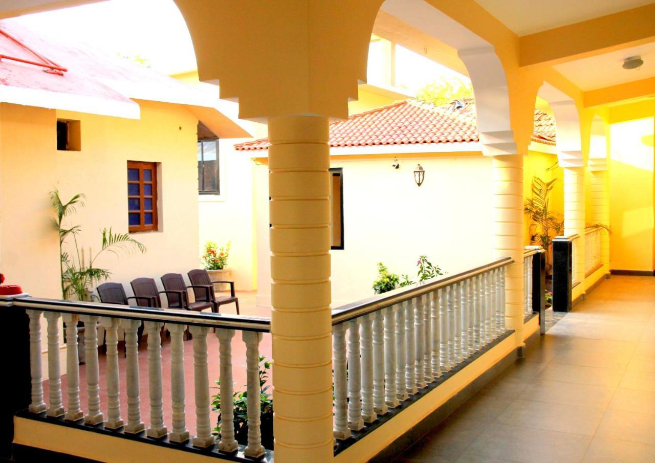 Vagator House Resort Goa Екстериор снимка