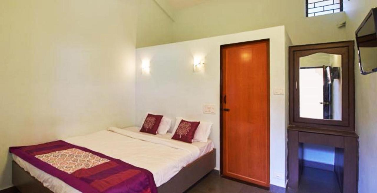 Vagator House Resort Goa Екстериор снимка